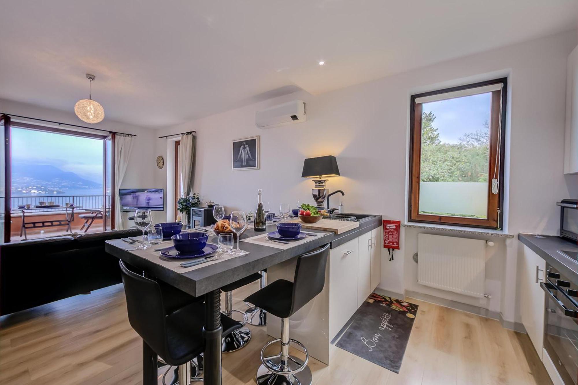 La Bellavista Penthouse Lejlighed Stresa Eksteriør billede