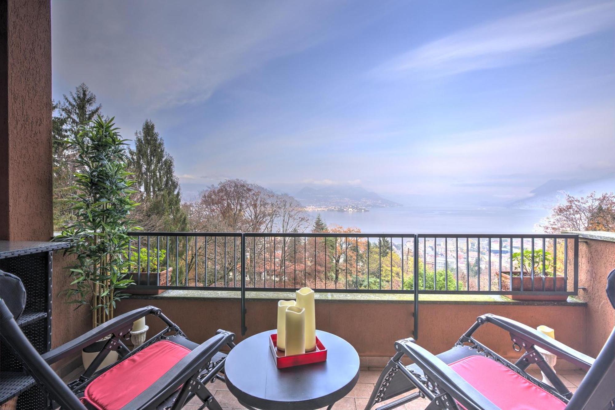 La Bellavista Penthouse Lejlighed Stresa Eksteriør billede