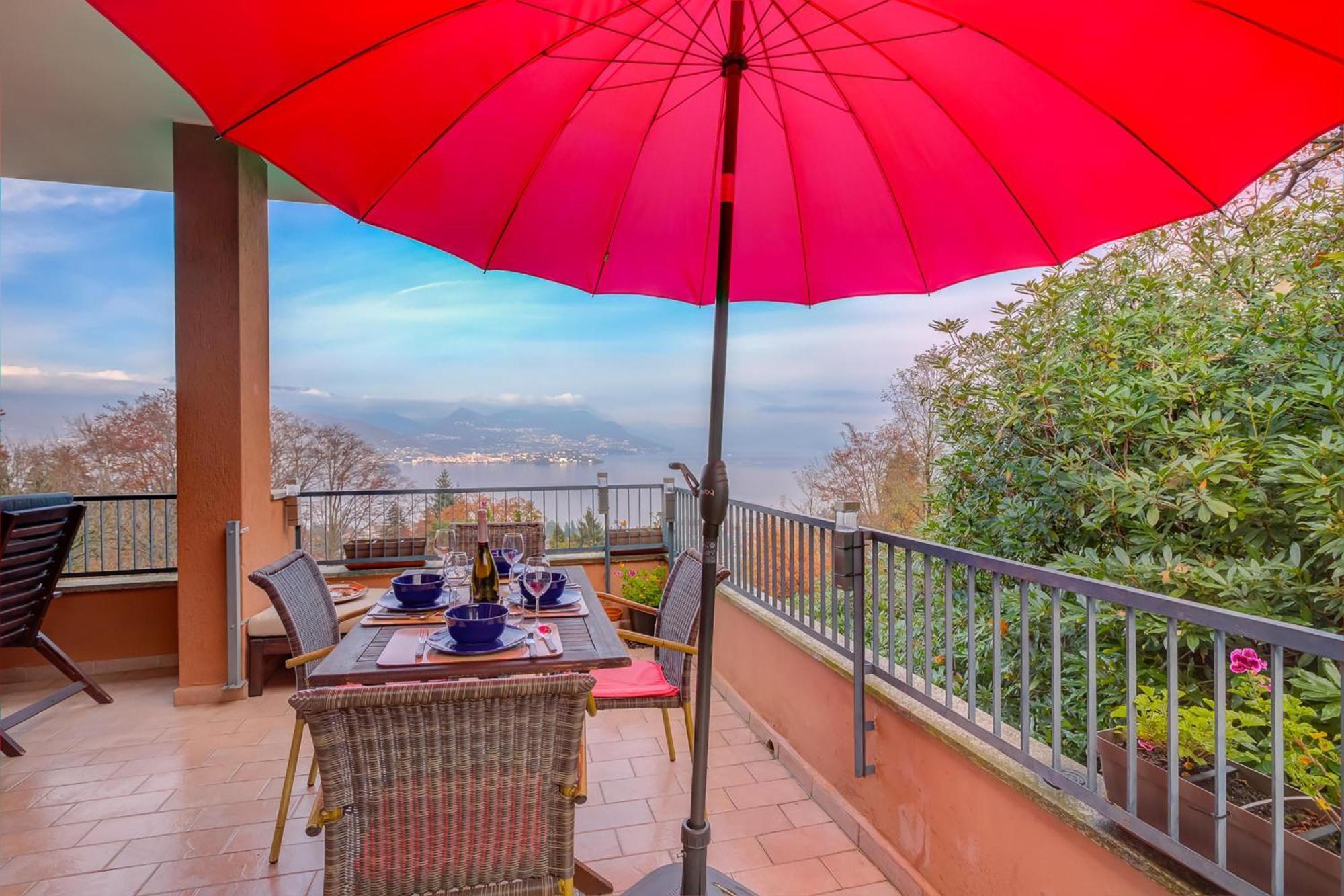 La Bellavista Penthouse Lejlighed Stresa Eksteriør billede